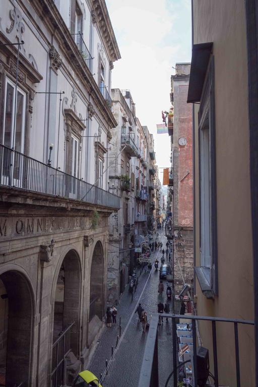 نابولي La Cattedrale Bed & Breakfast الغرفة الصورة