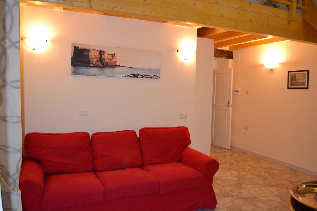 نابولي La Cattedrale Bed & Breakfast الغرفة الصورة